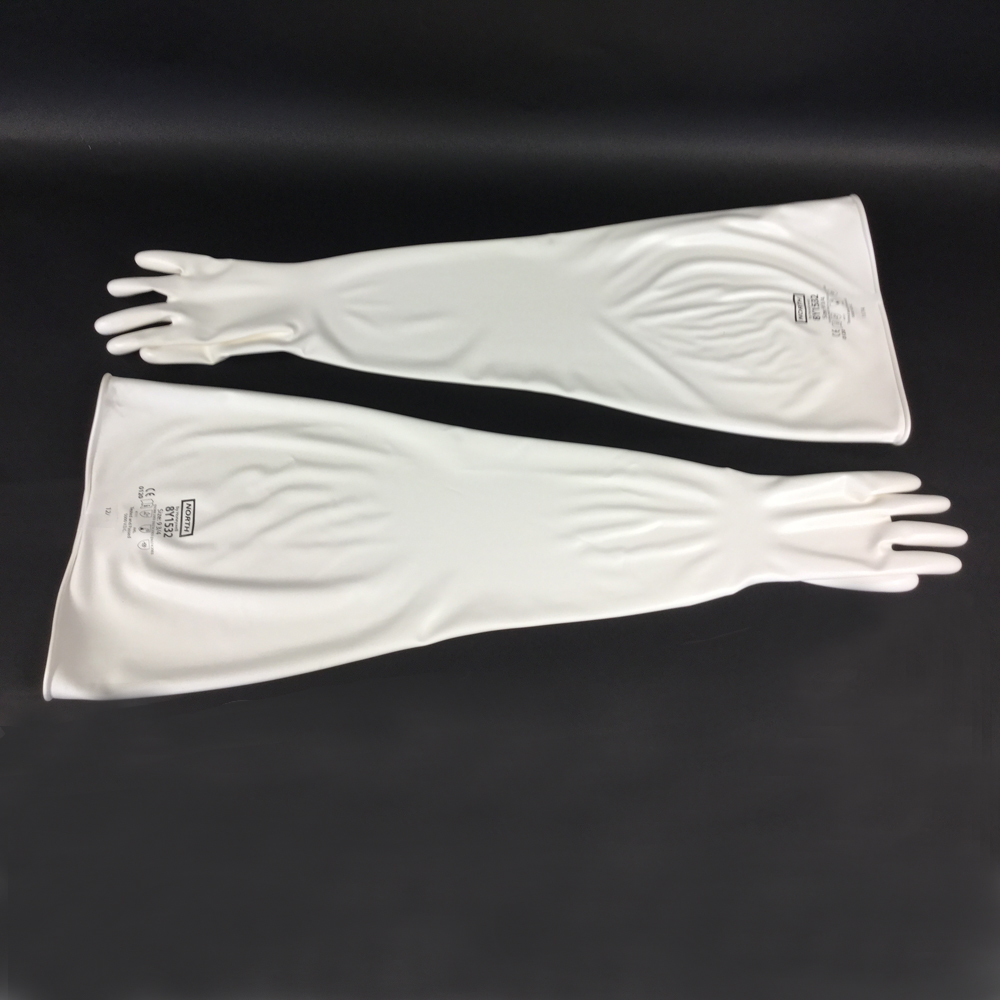 Hypalon gloves for gnotobiotic isolators.